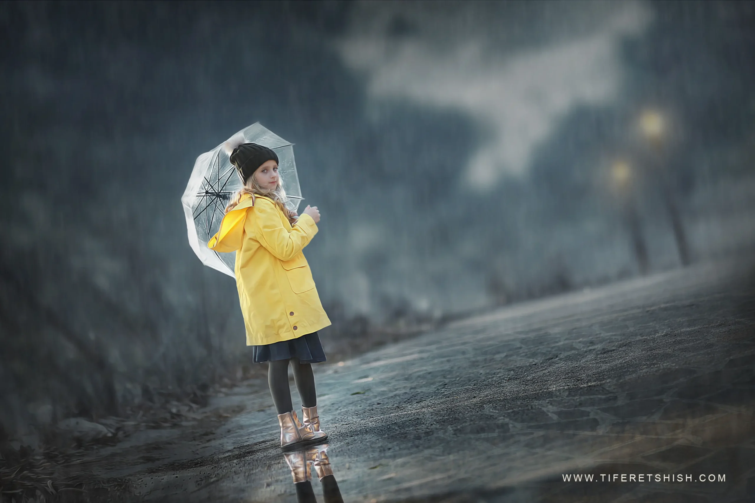 ילדה מטריה 6 ילדה מטריה 6