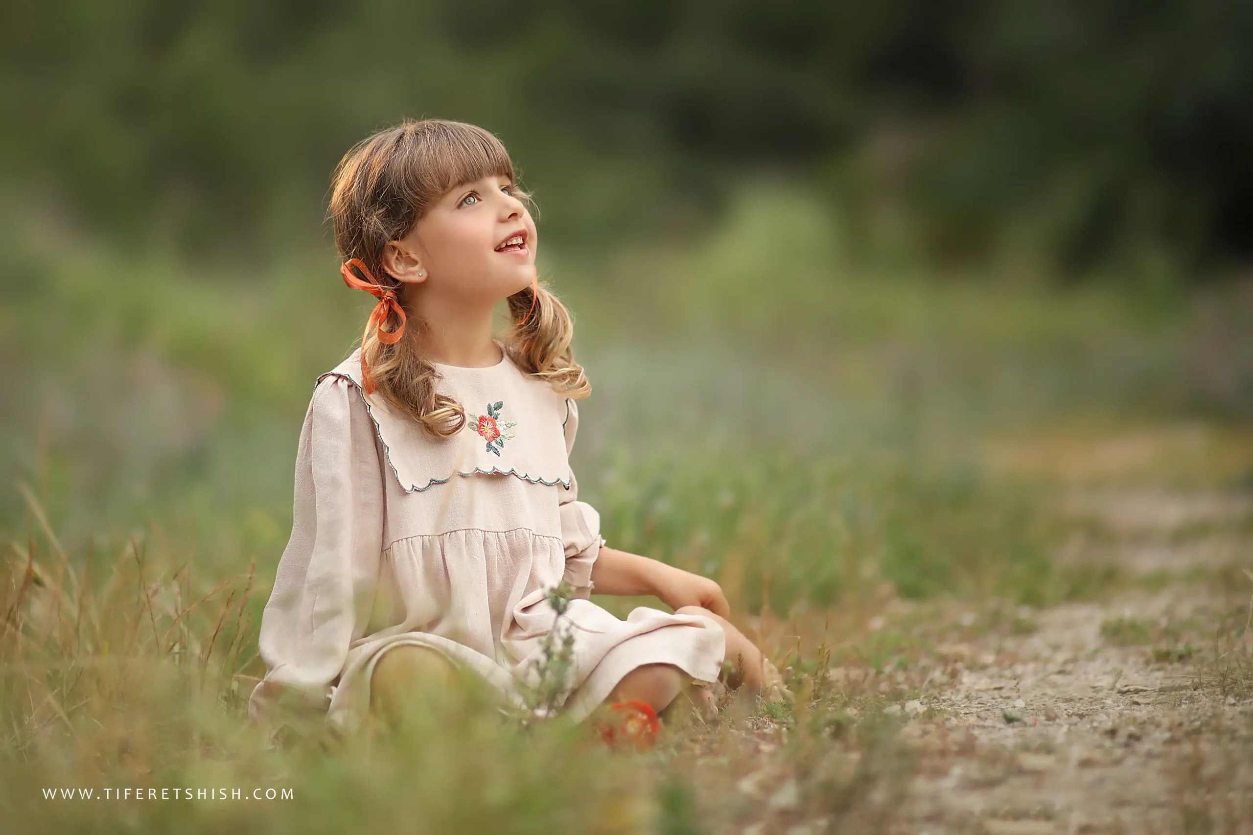 ילדה פרחים סגולים 6 הוספת בוקה ילדה פרחים סגולים 6 הוספת בוקה