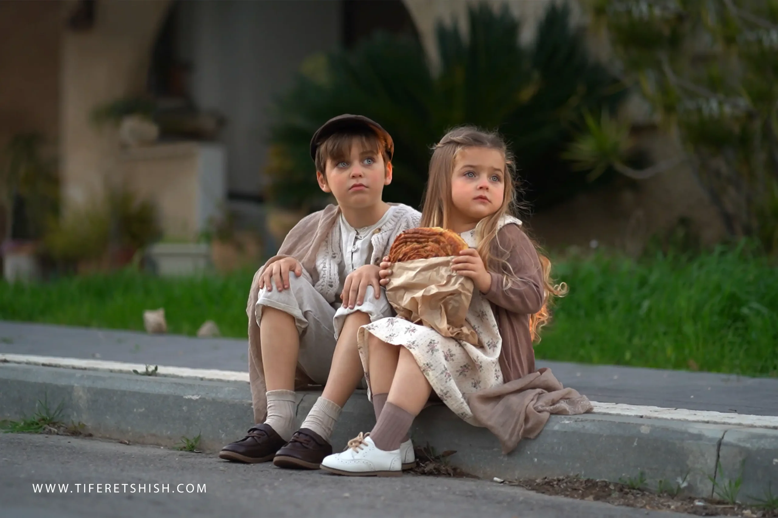 מדרכה וילדים 2 ריטוש הדמות